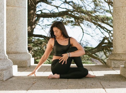 The easiest 10 yoga poses for beginners you'll love to do at home.